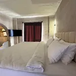 Be Still Alexa Smart Luxury Escape Adults Only نفسهير