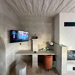 Be Still Alexa Smart Luxury Escape Adults Only نفسهير