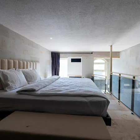 Be Still Alexa Smart Luxury Escape Adults Only فندق *